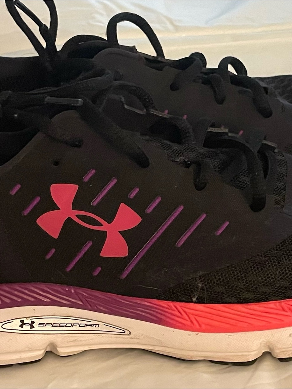 New Under Armour Women’s Black Athletic Shoes with Pink Logo